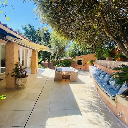 Maison De Vue Sur Les Vignes, Piscine, Trampoline, Ping Pong Et Petanque Villa *